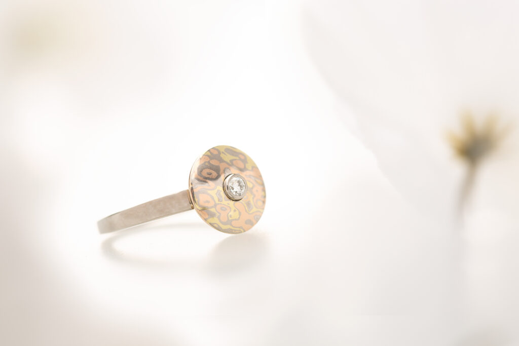 Bague de fiançailles palladium mokume-gane 3 ors or jaune gris palladié rose 18k diamant